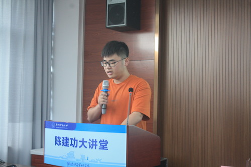 第一届共青团色花堂
团委副书记仲卓凡